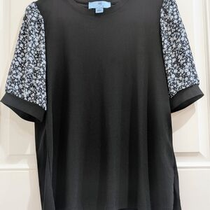 CeCe Black and Blue Floral Short Sleeve Blouse Size Small